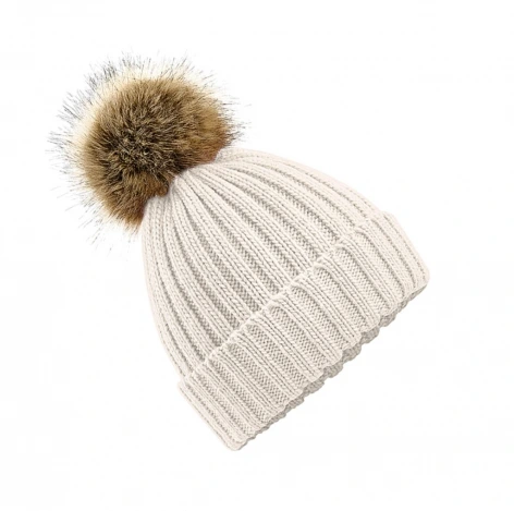 Women’s faux-fur pom-pom hat